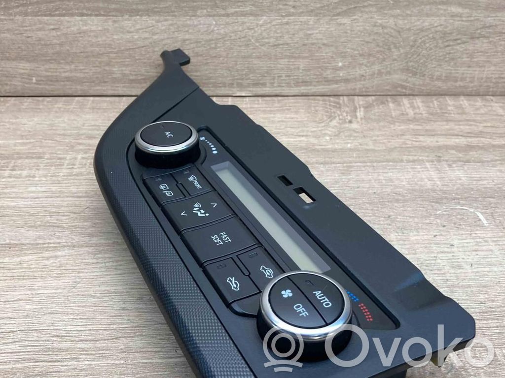 Toyota Auris E180 Climate control unit 