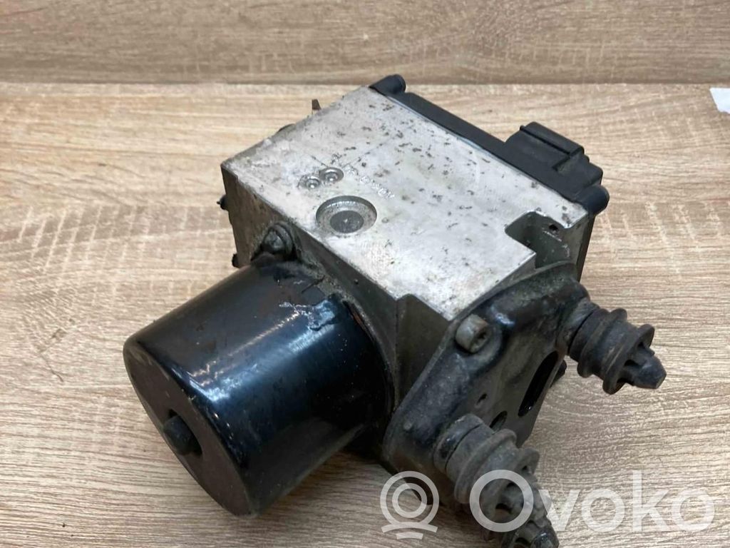 Volkswagen PASSAT B6 Pompa ABS 