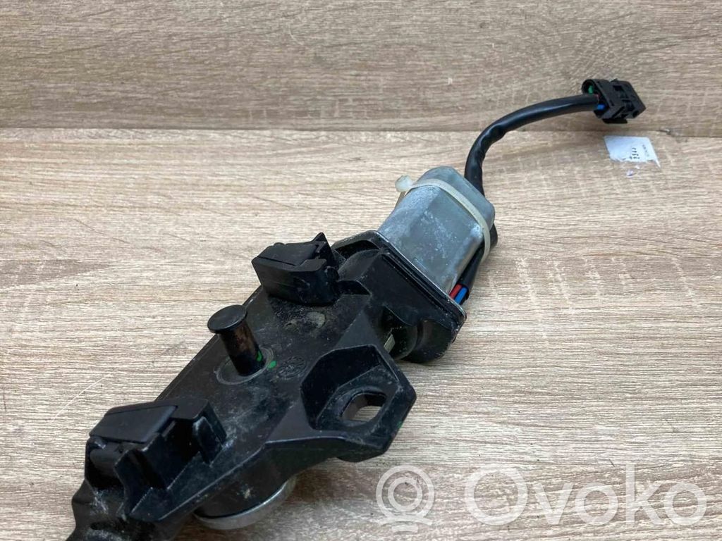 BMW 5 E60 E61 Încuietoare portbagaj 