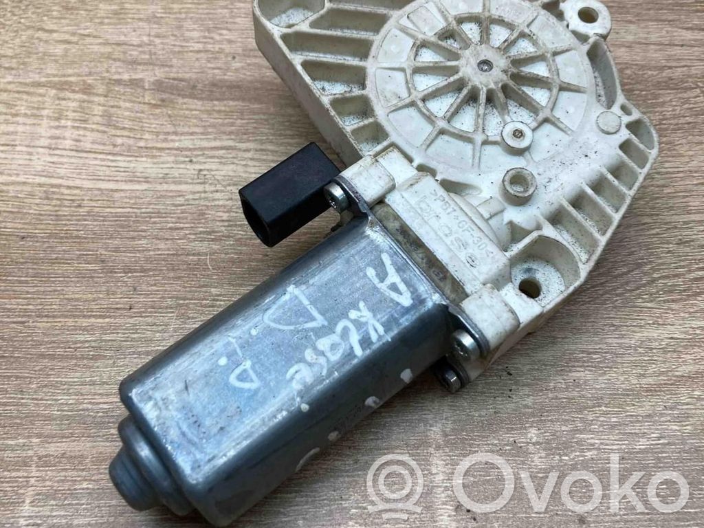 Mercedes-Benz A W169 Motor macara geam ușă față 