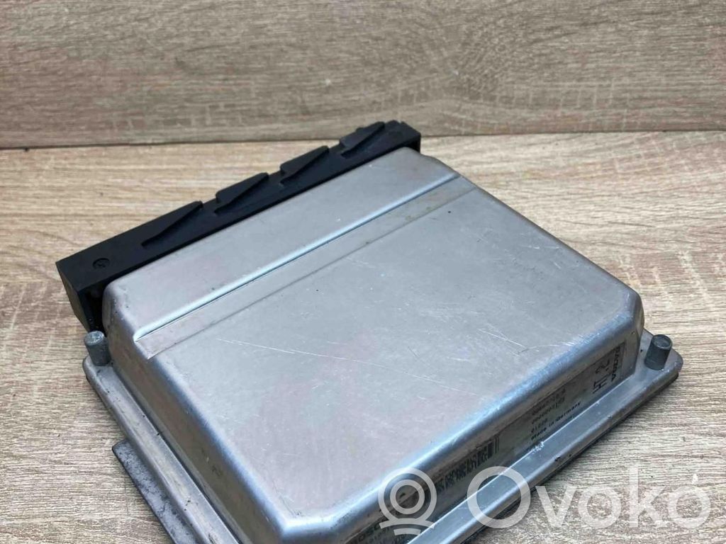 Volvo V70 Engine control unit/module ECU 