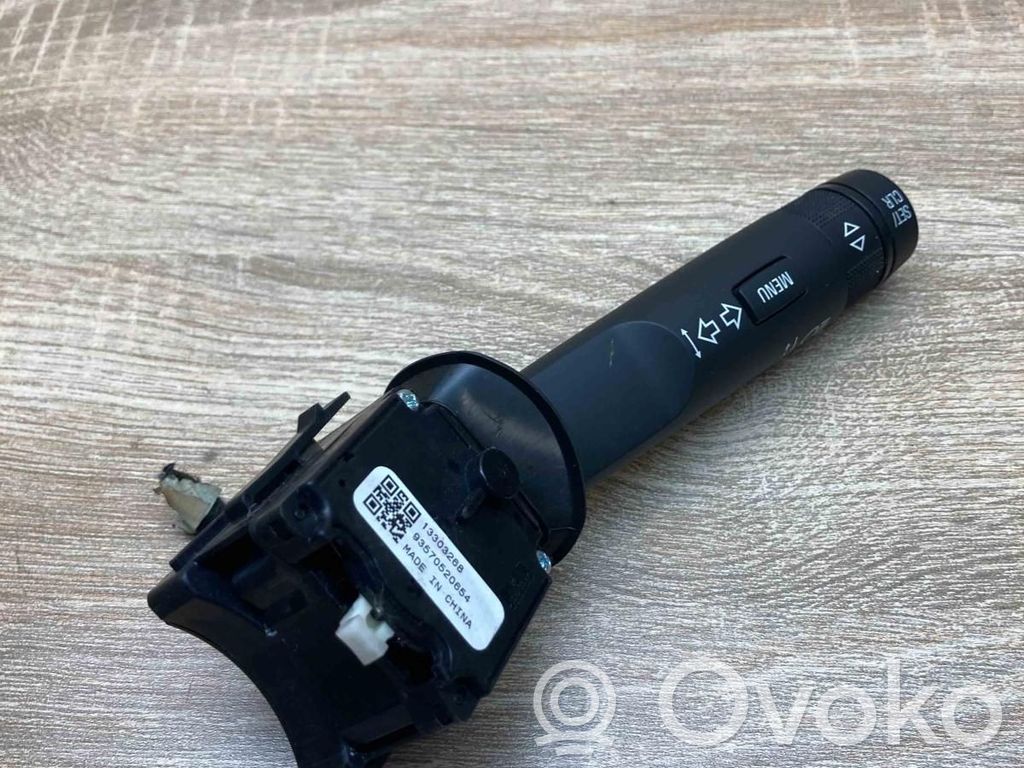 Opel Astra J Leva indicatori 