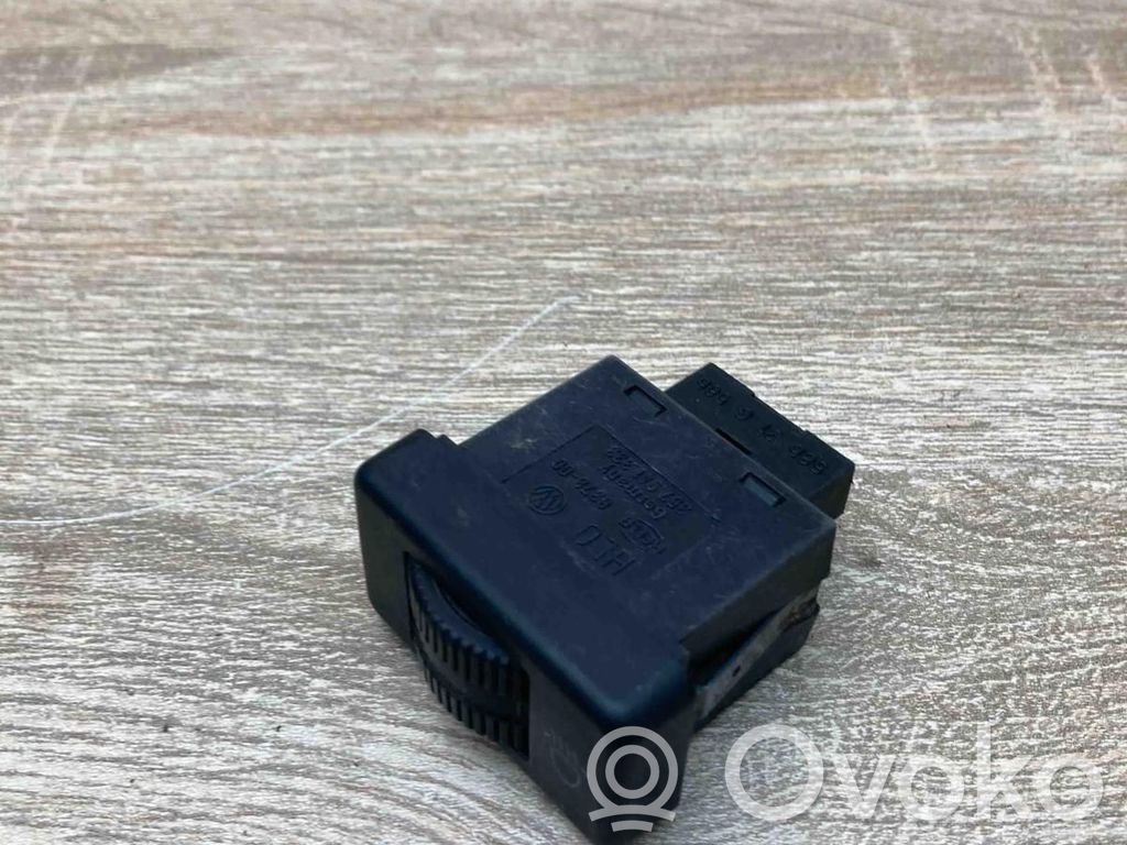 Volkswagen PASSAT B3 Interruttore di regolazione livello altezza dei fari 