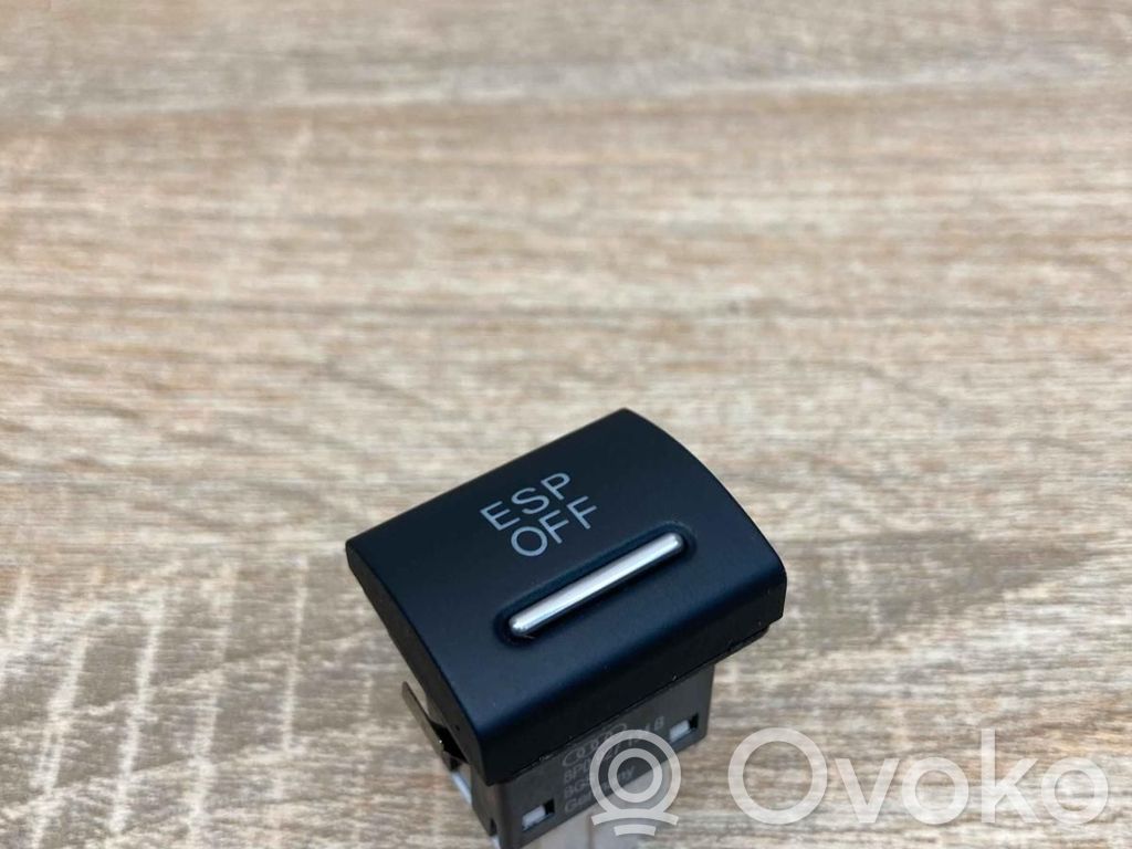 Bouton interrupteur programme de stabilité ESP   8P0927134B,9751255