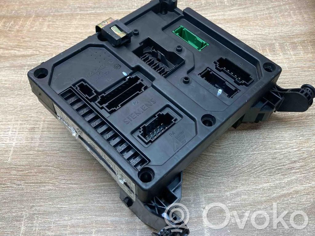 Volkswagen Sharan Fuse module 