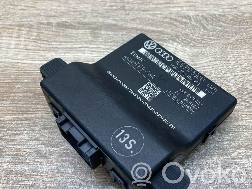 Volkswagen PASSAT B6 Gateway control module 
