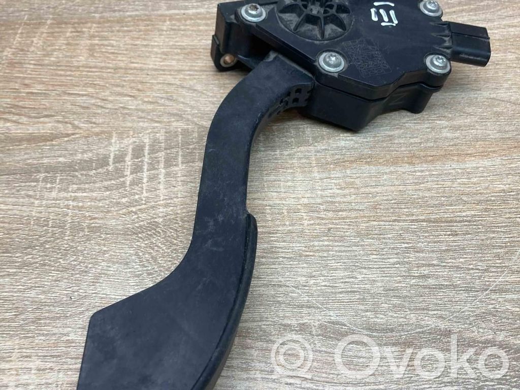 Toyota Prius (XW30) Pedale dell’acceleratore 