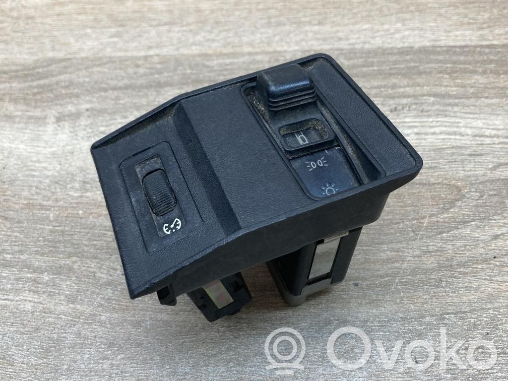 Interruptor de luz   1384005,38813705