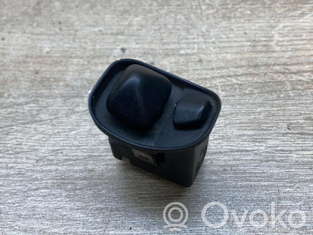 BMW 5 E34 Wing mirror switch 