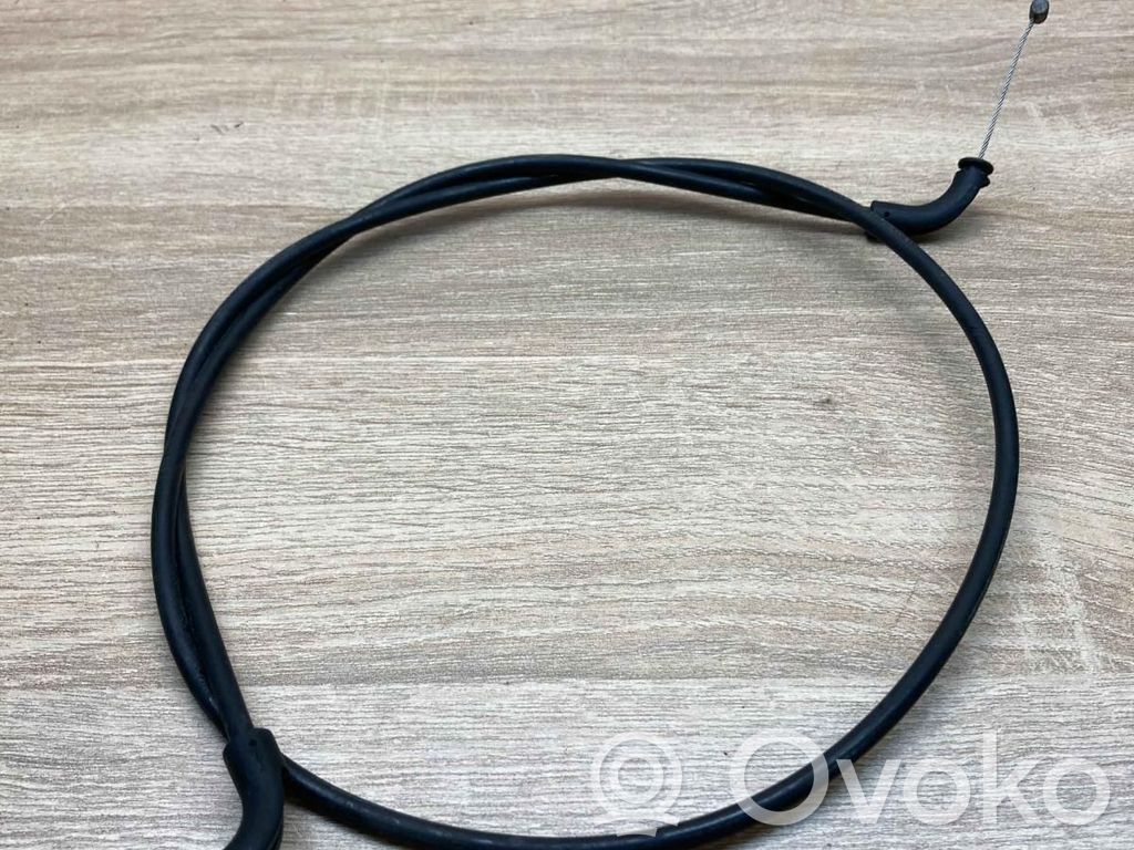 BMW 7 E65 E66 Dzinēja pārsega slēdzenes trosīte 