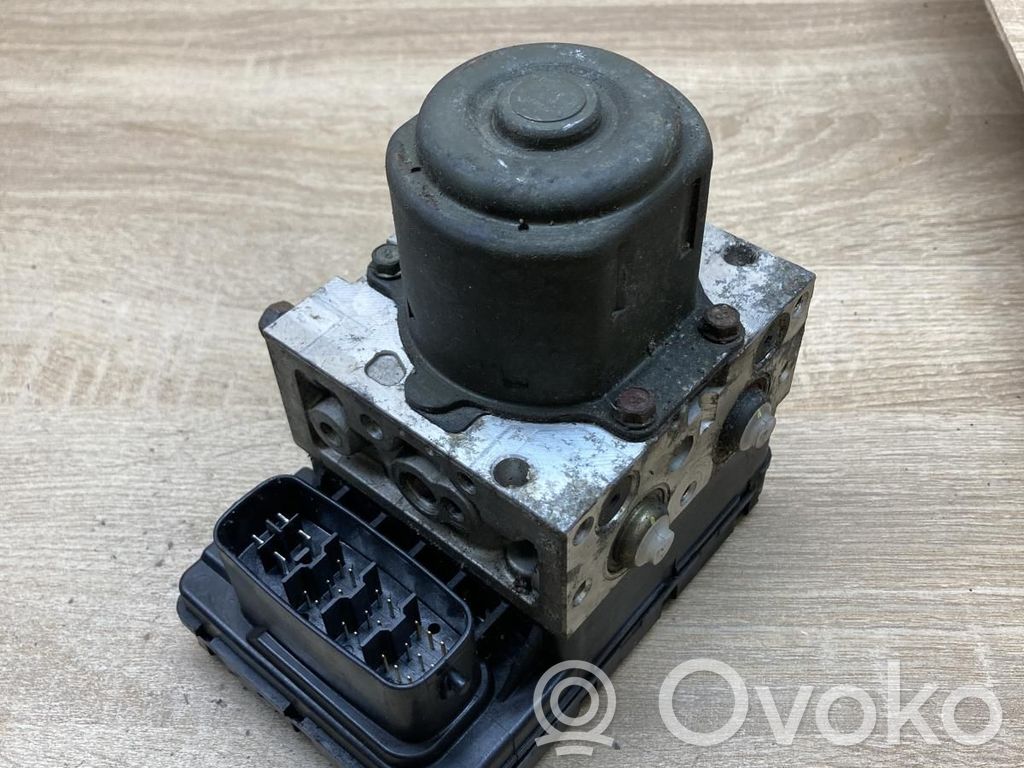 Toyota Corolla Verso E121 Pompă ABS 
