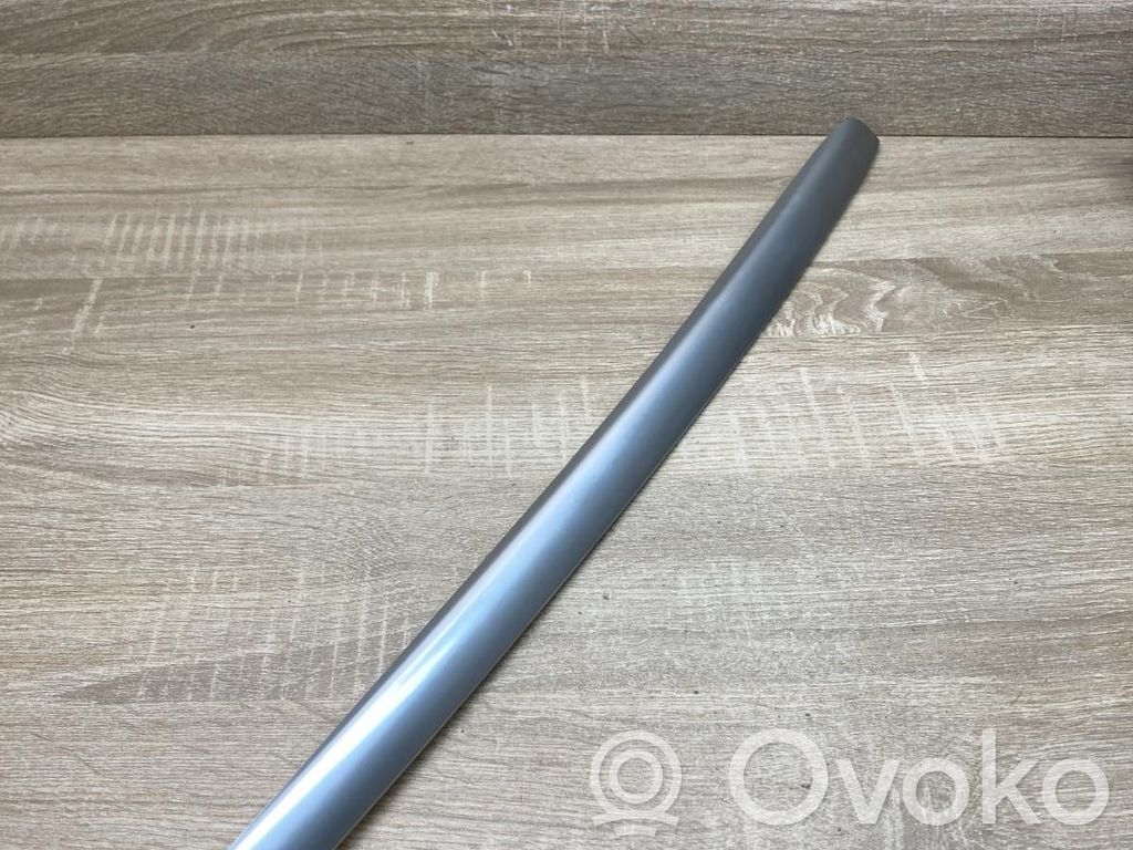 Mercedes-Benz ML W164 Rivestimento modanatura del vetro della portiera anteriore