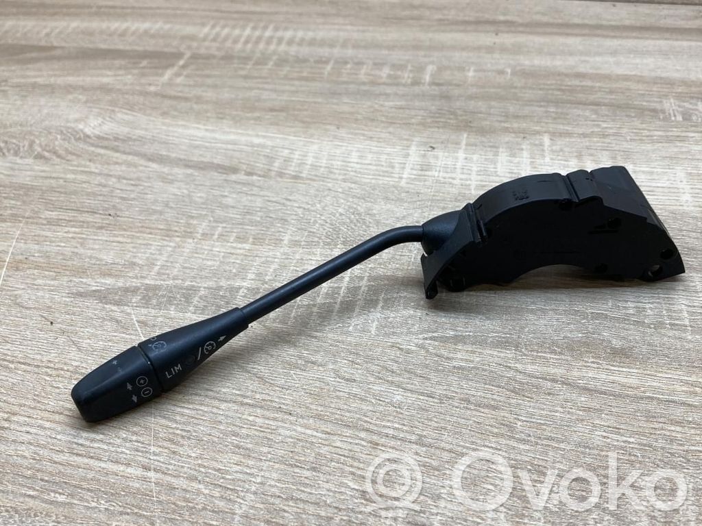 Commande régulateur de vitesse   A0085452524,01311200