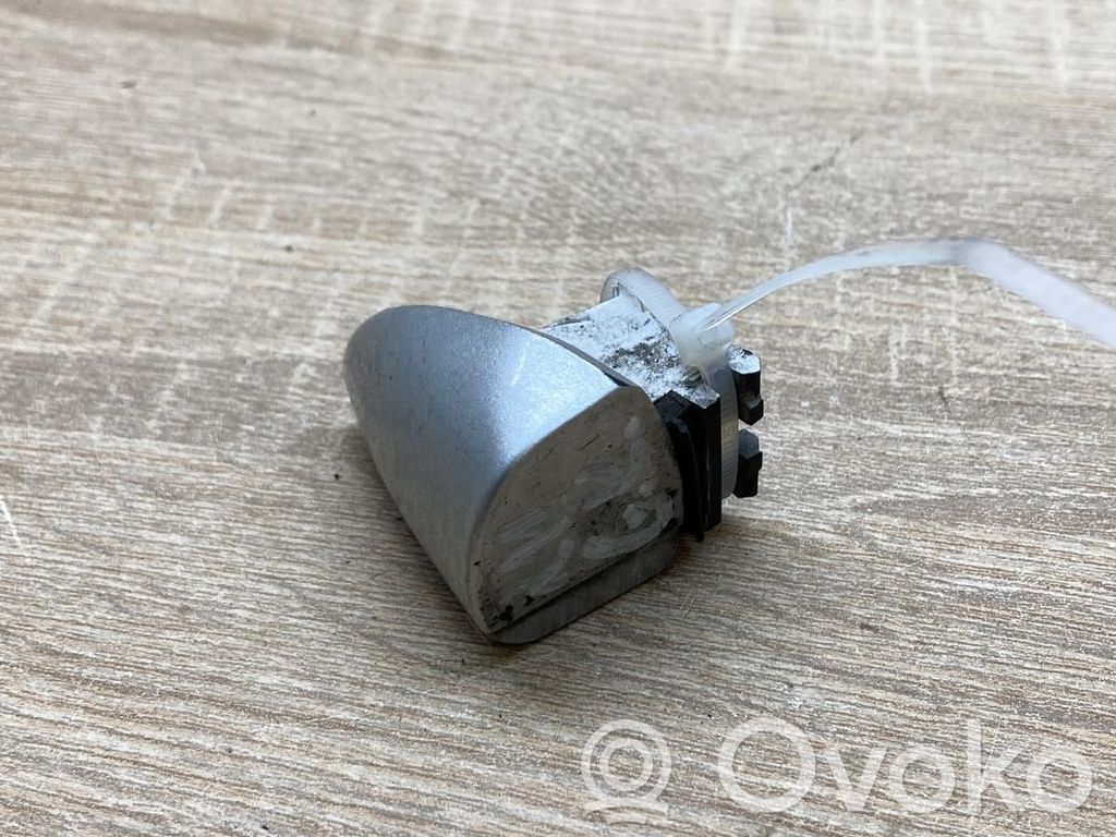Mercedes-Benz E W211 Maniglia esterna/staffa portiera posteriore 