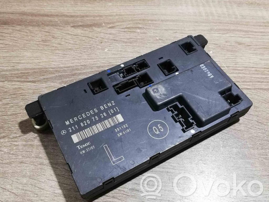 Unité de commande module de porte   2118207526