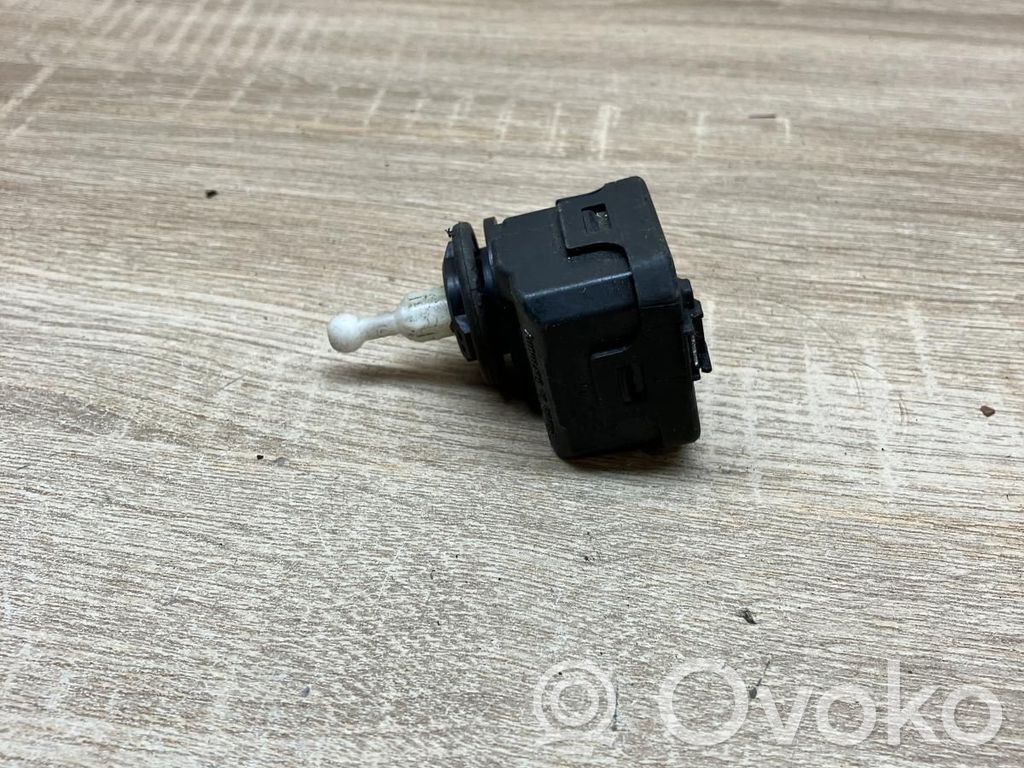 Volkswagen PASSAT B5.5 Silniczek regulacji świateł 