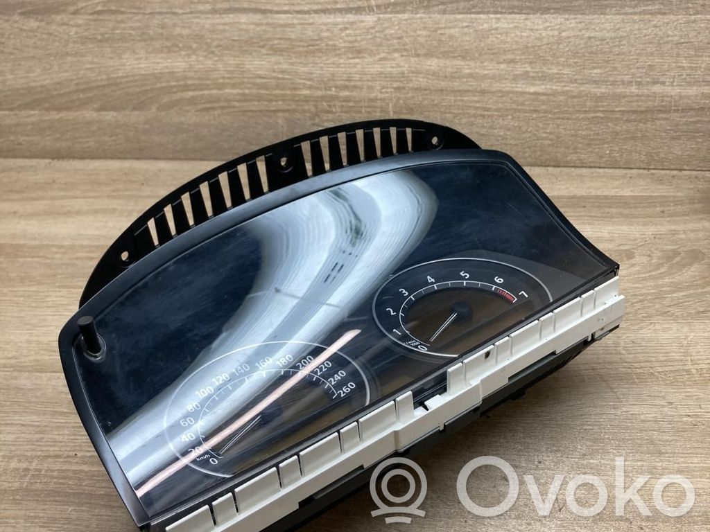 BMW 7 E65 E66 Spidometrs (instrumentu panelī) 