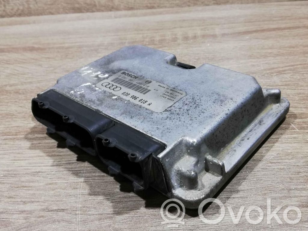 Volkswagen Golf IV Unitate control motor/modul ECU 