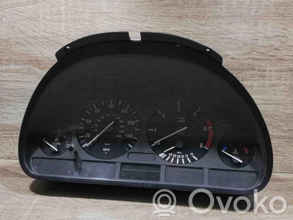 BMW 5 E39 Nopeusmittari (mittaristo) 