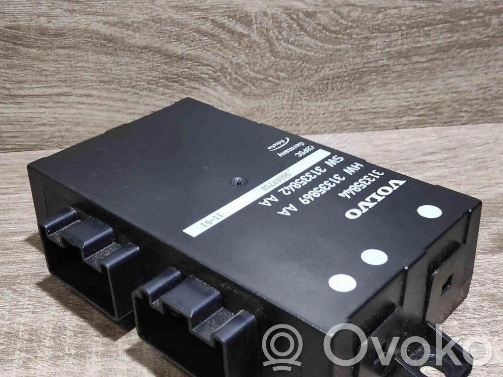 Unité de commande / module de hayon   31335844,31335869AA