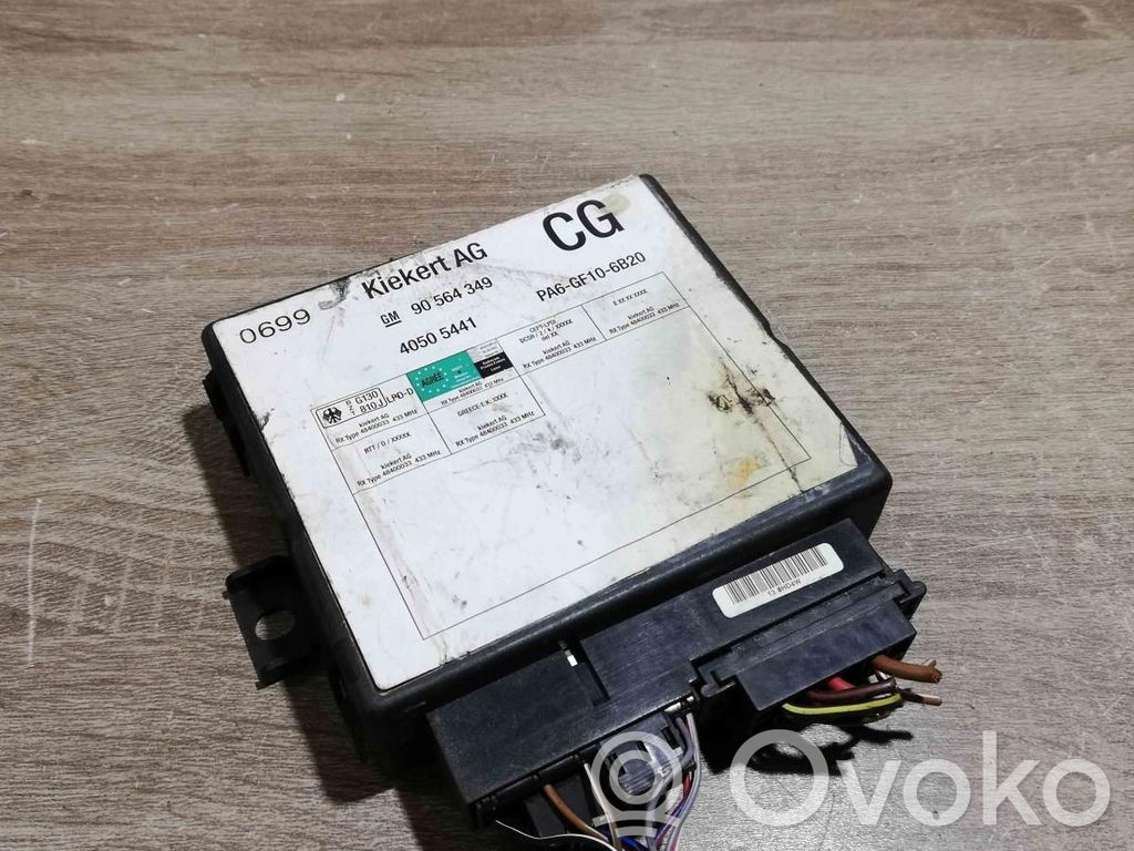 Opel Vectra B Modul confort 