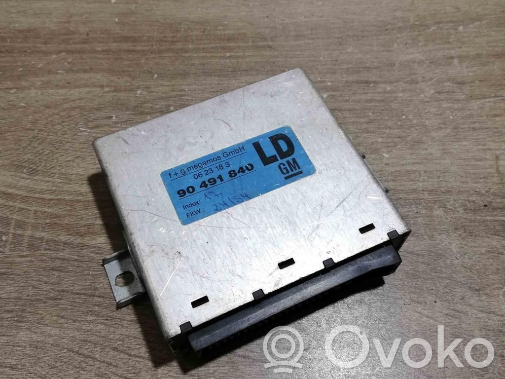 Opel Omega B1 Autres unités de commande / modules 