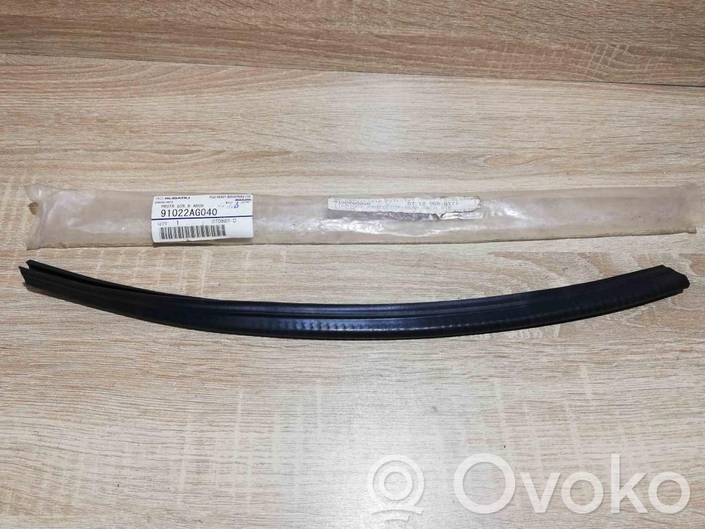 Subaru Forester SF Cheder cauciuc ușă spate 