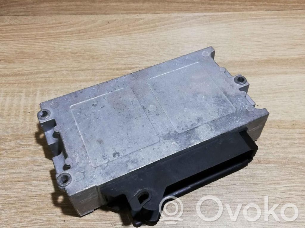 Unidad de control/módulo del ABS   1162646
