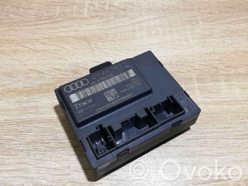 Unité de commande module de porte   4F0959795E