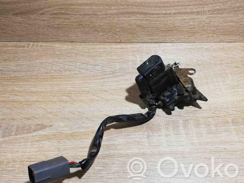 Motor de bloqueo de puertas   MAZDA626
