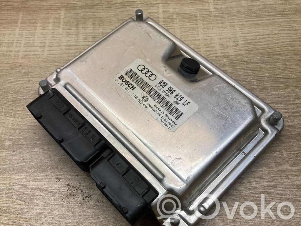 Audi A4 S4 B6 8E 8H Unitate control motor/modul ECU 