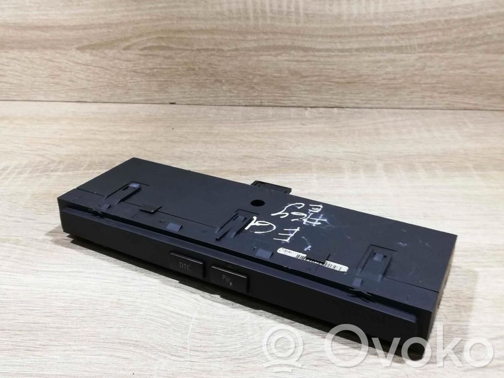 Parking (PDC) sensor switch   6985748,13580660