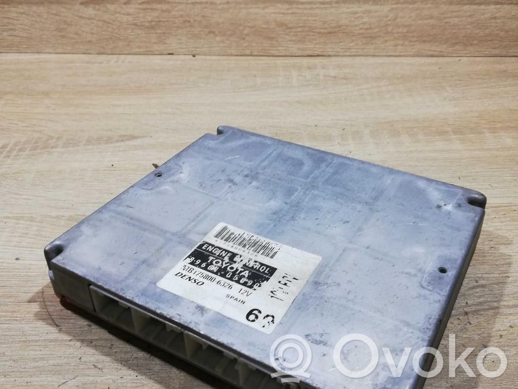 Toyota Avensis T250 Centralina/modulo motore ECU 