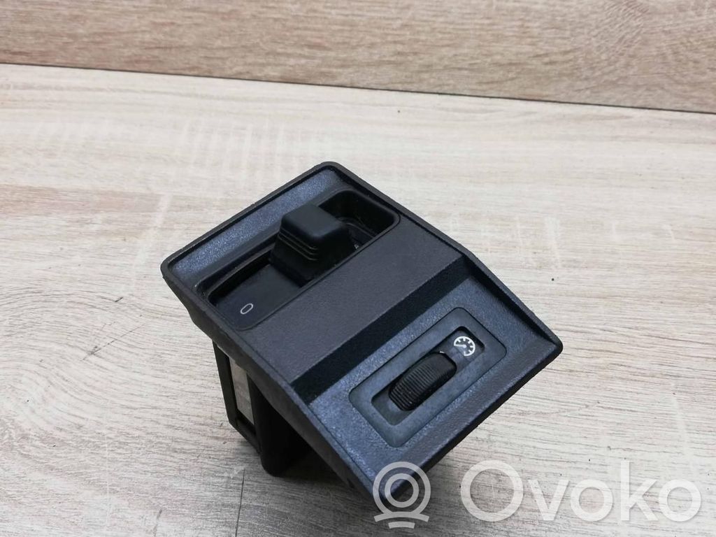 Comutator lumini   8110497