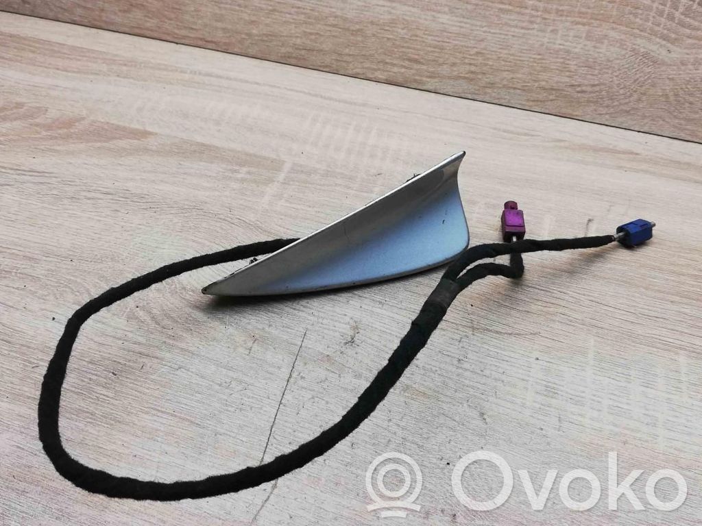 GPS Antenne   6912247