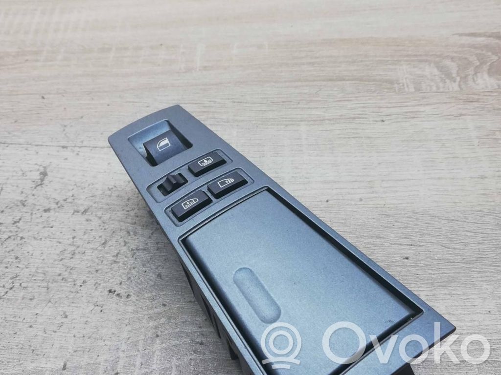 Electric window control switch   6917108
