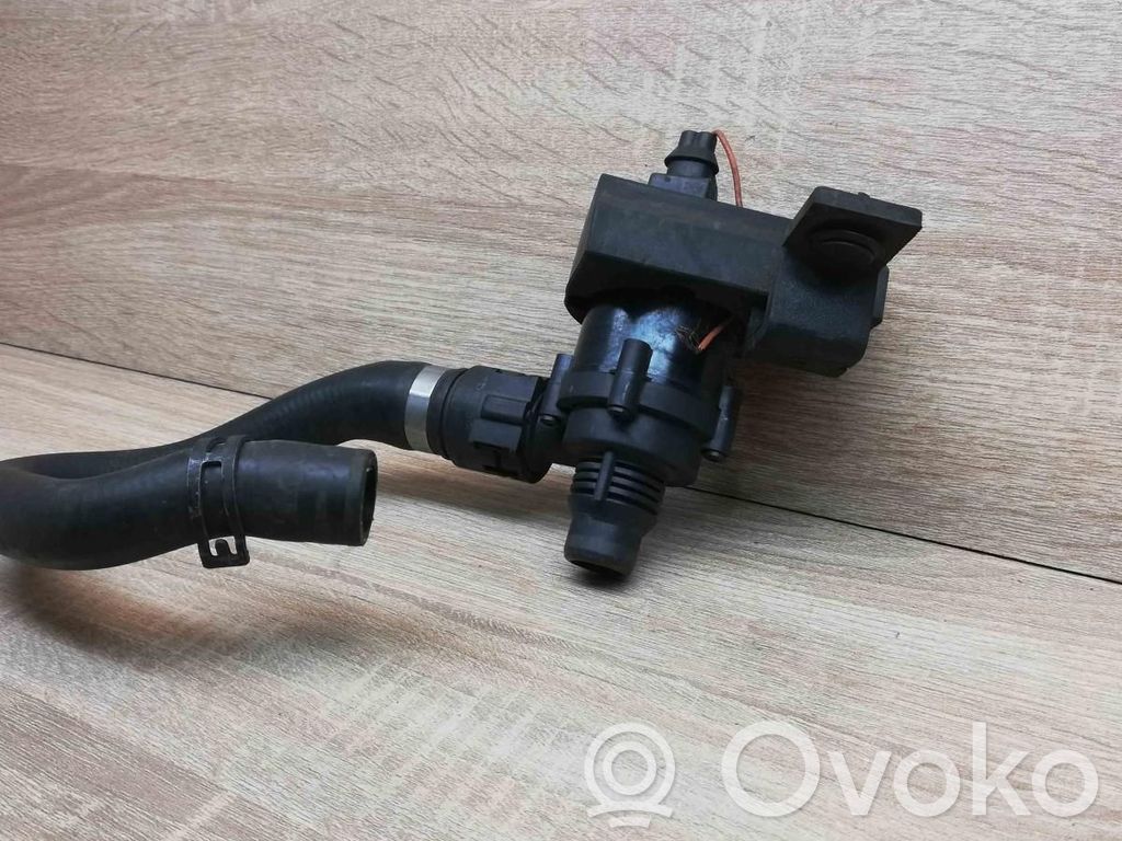 Zusatzwasserpumpe   6917700