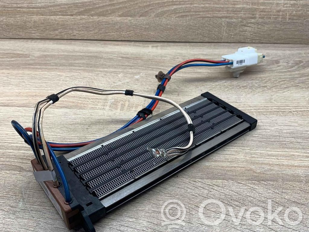 Toyota Avensis T270 Radiator aerotermă electrică cabină