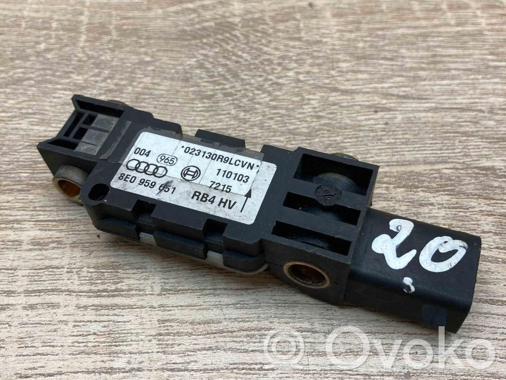 Audi A4 S4 B6 8E 8H Sensore d’urto/d'impatto apertura airbag 