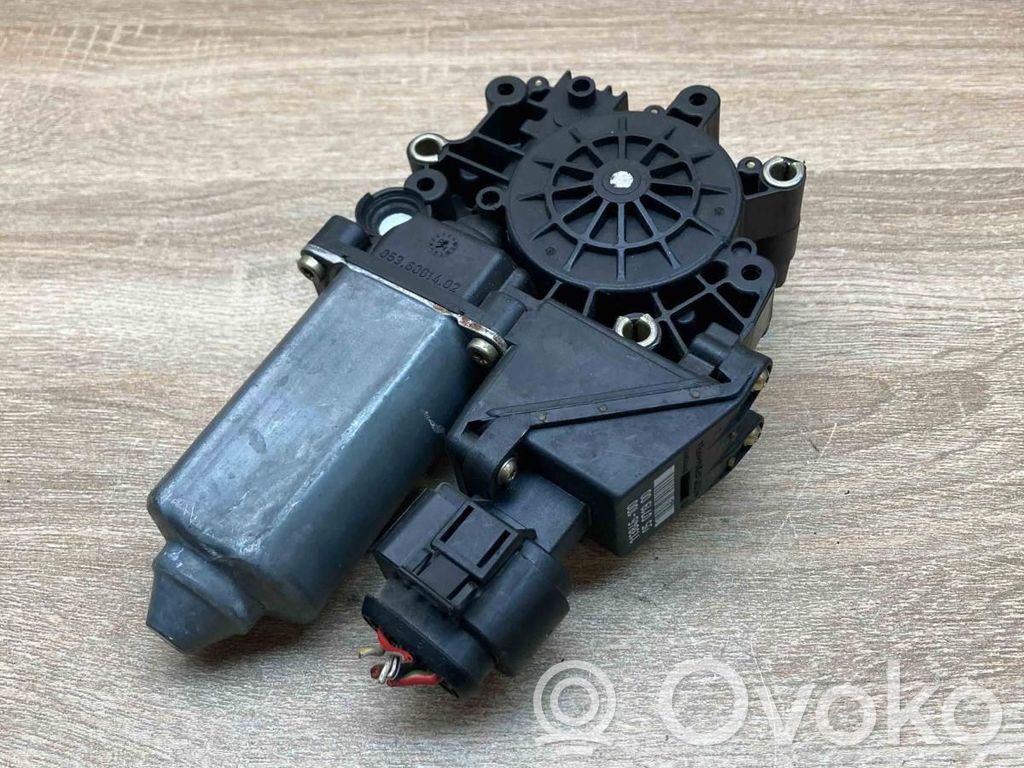 Audi A6 S6 C5 4B Motorino alzacristalli della portiera anteriore 