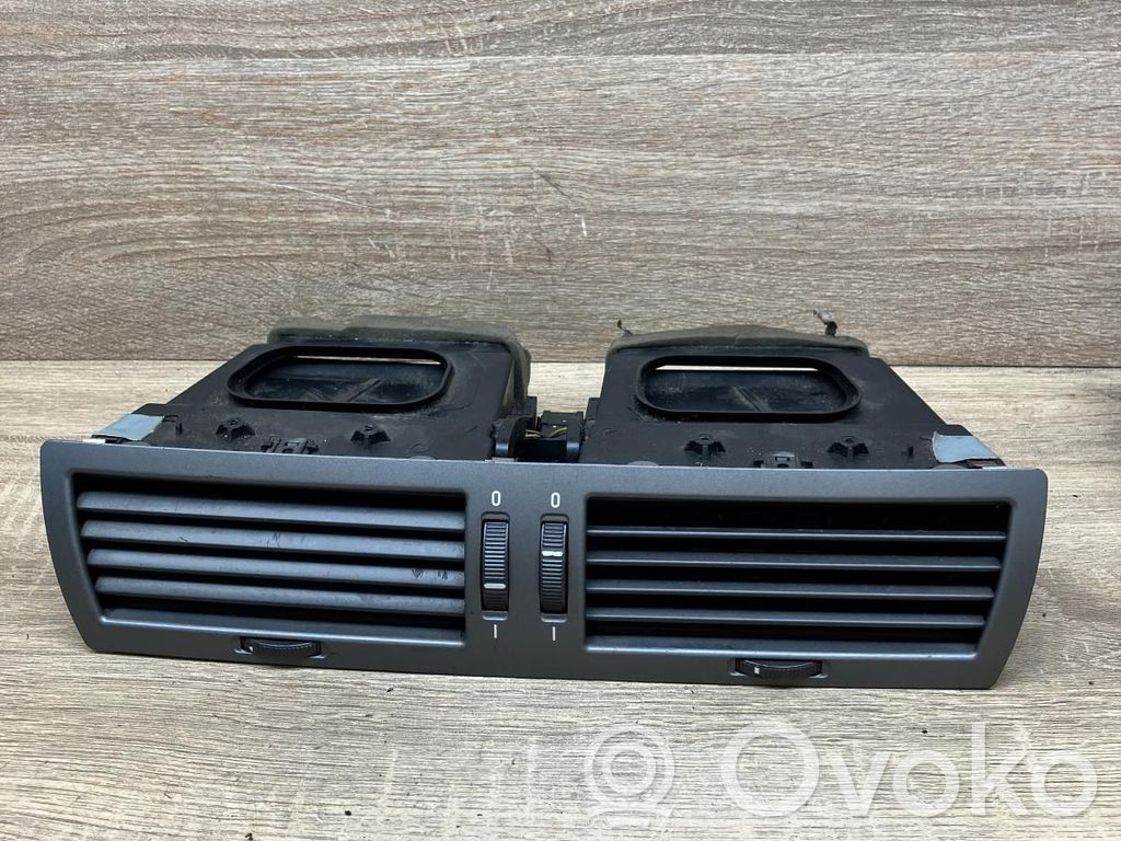 BMW 7 E65 E66 Grilă ventilație centrală 