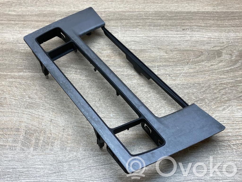 Moldura del panel   7892883,8045815