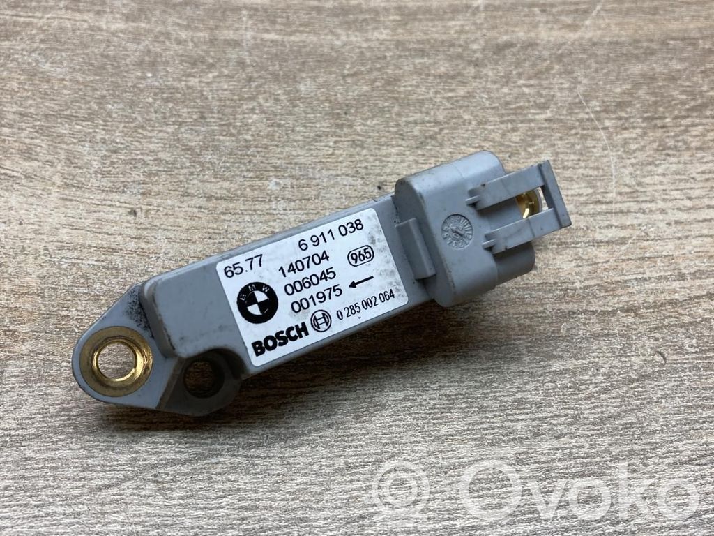 Sensor impacto/accidente para activar Airbag   6911038,0285002064