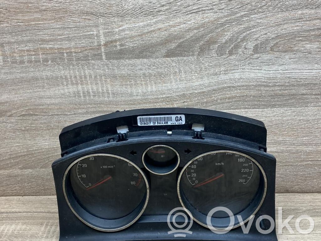 Opel Astra H Velocímetro (tablero de instrumentos) 