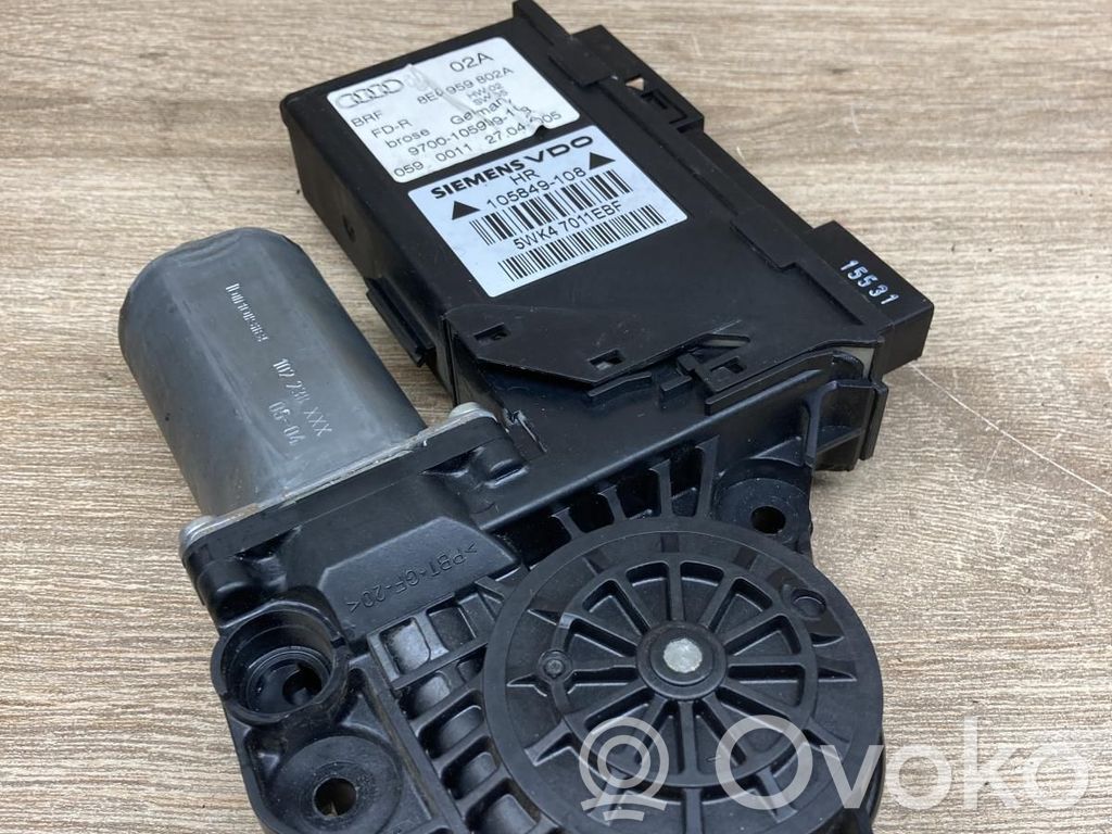 Audi A4 S4 B6 8E 8H Motorino alzacristalli della portiera anteriore 