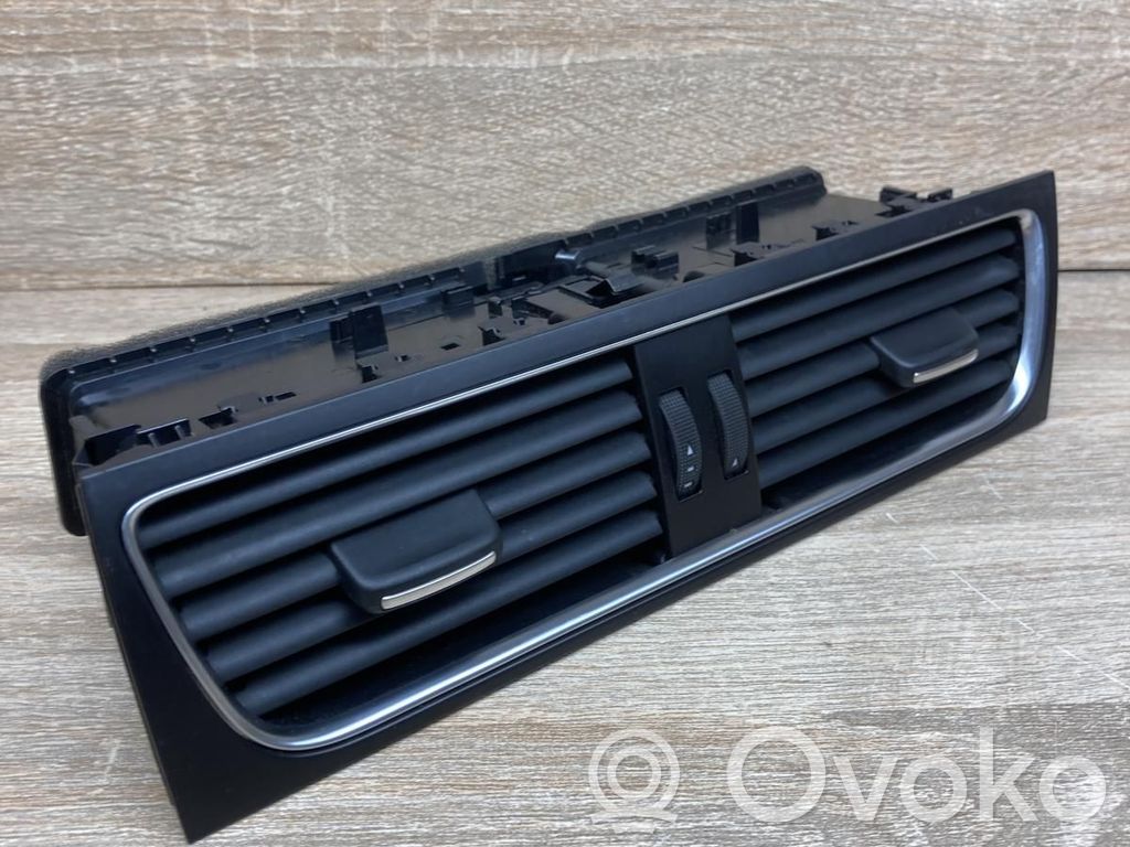 Audi A5 8T 8F Griglia di ventilazione centrale cruscotto 