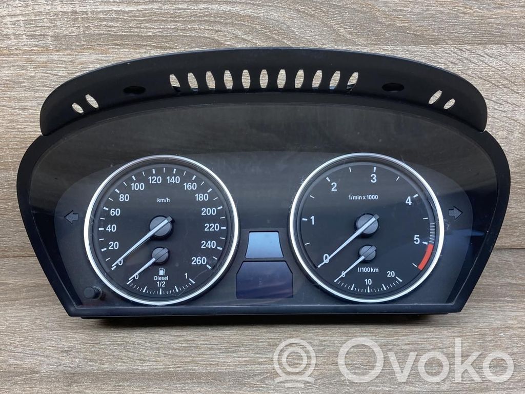 BMW 5 E60 E61 Vitezometru (grup de instrumente) 