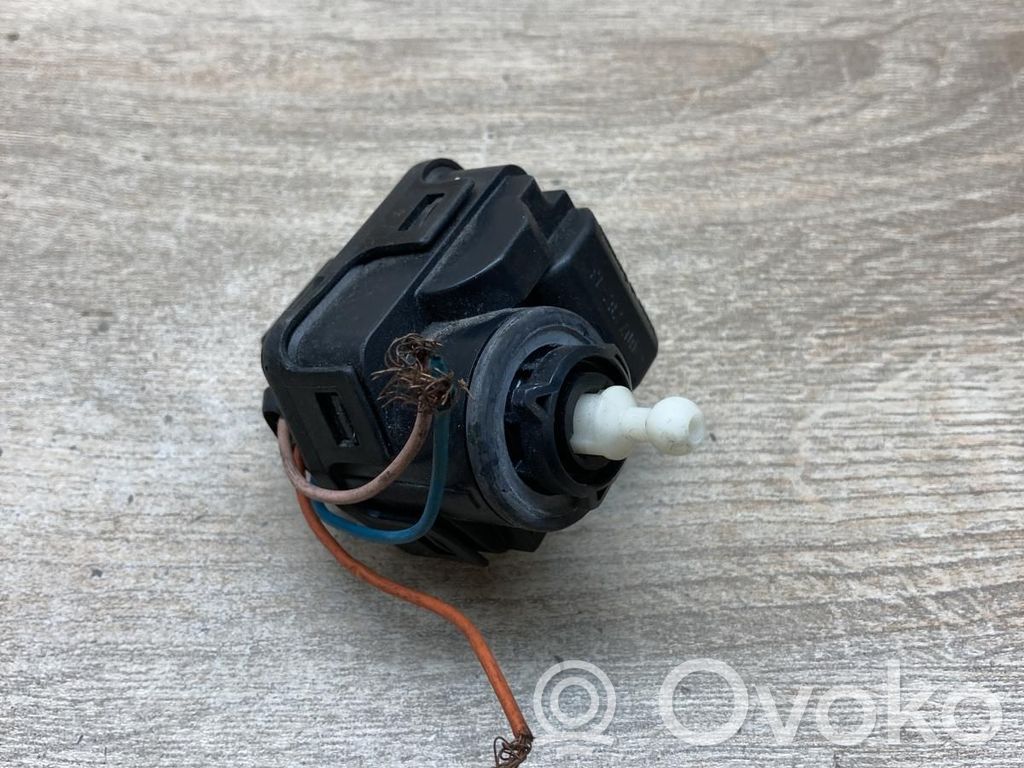Audi A3 S3 8L Motorino di regolazione assetto fari 