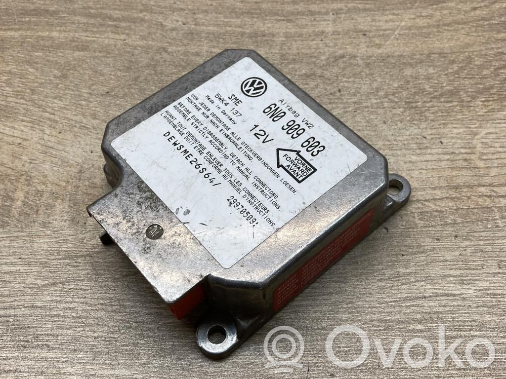 Volkswagen Golf III Unitate/modul de comandă airbaguri 