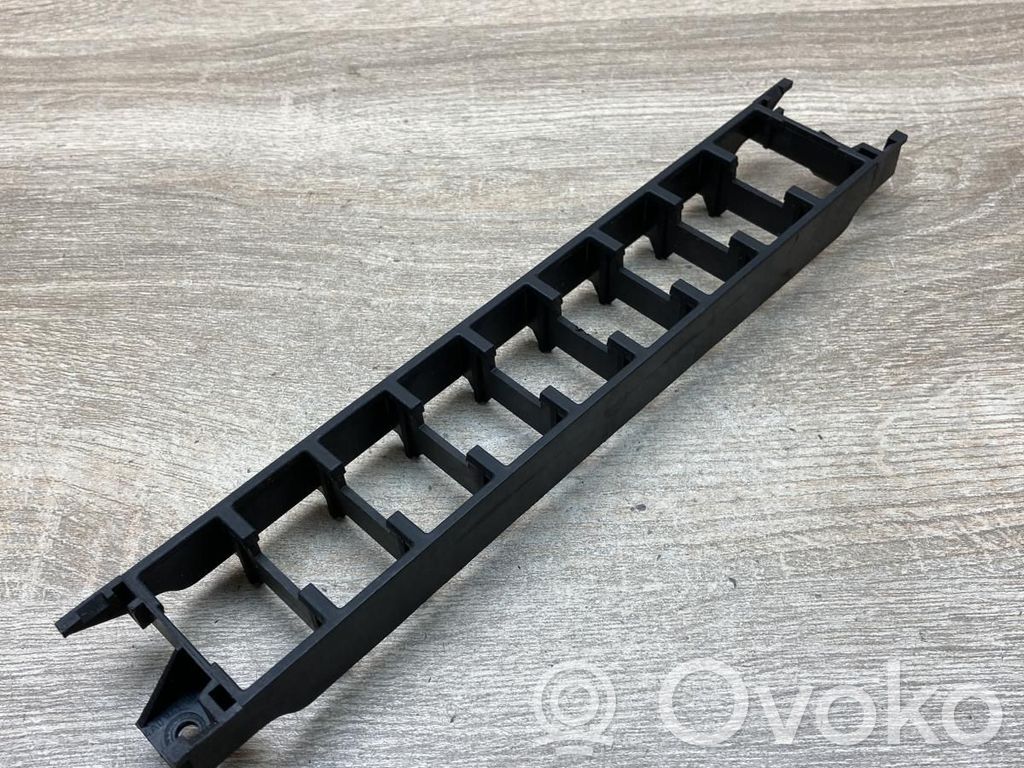 Alte piese compartiment motor   4A941567